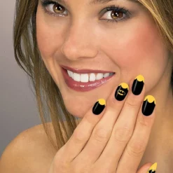 DC Superheroes Batgirl Nail Art Kit